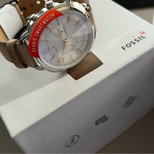 NIB Smartwatch Fossil Q Accomplice Sand Leather